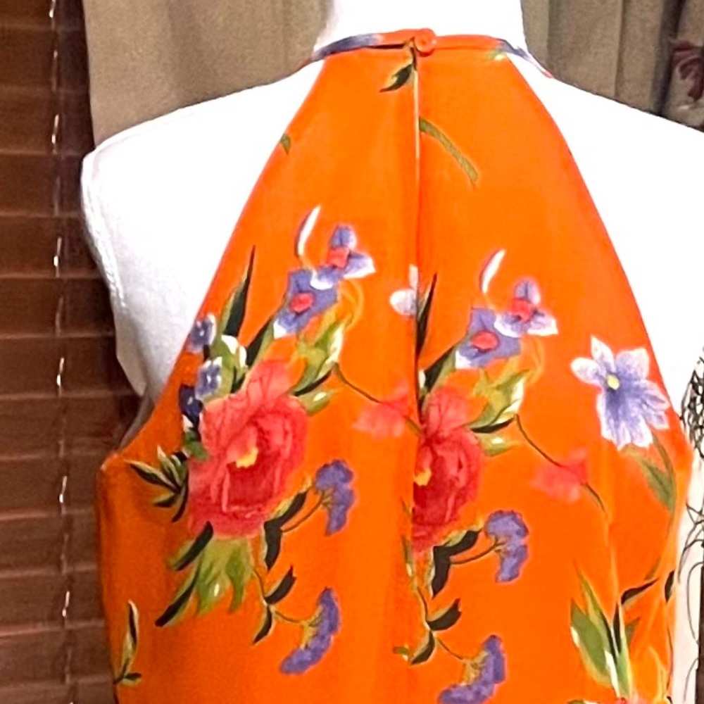 Flower dress. - Picture 4 of 5